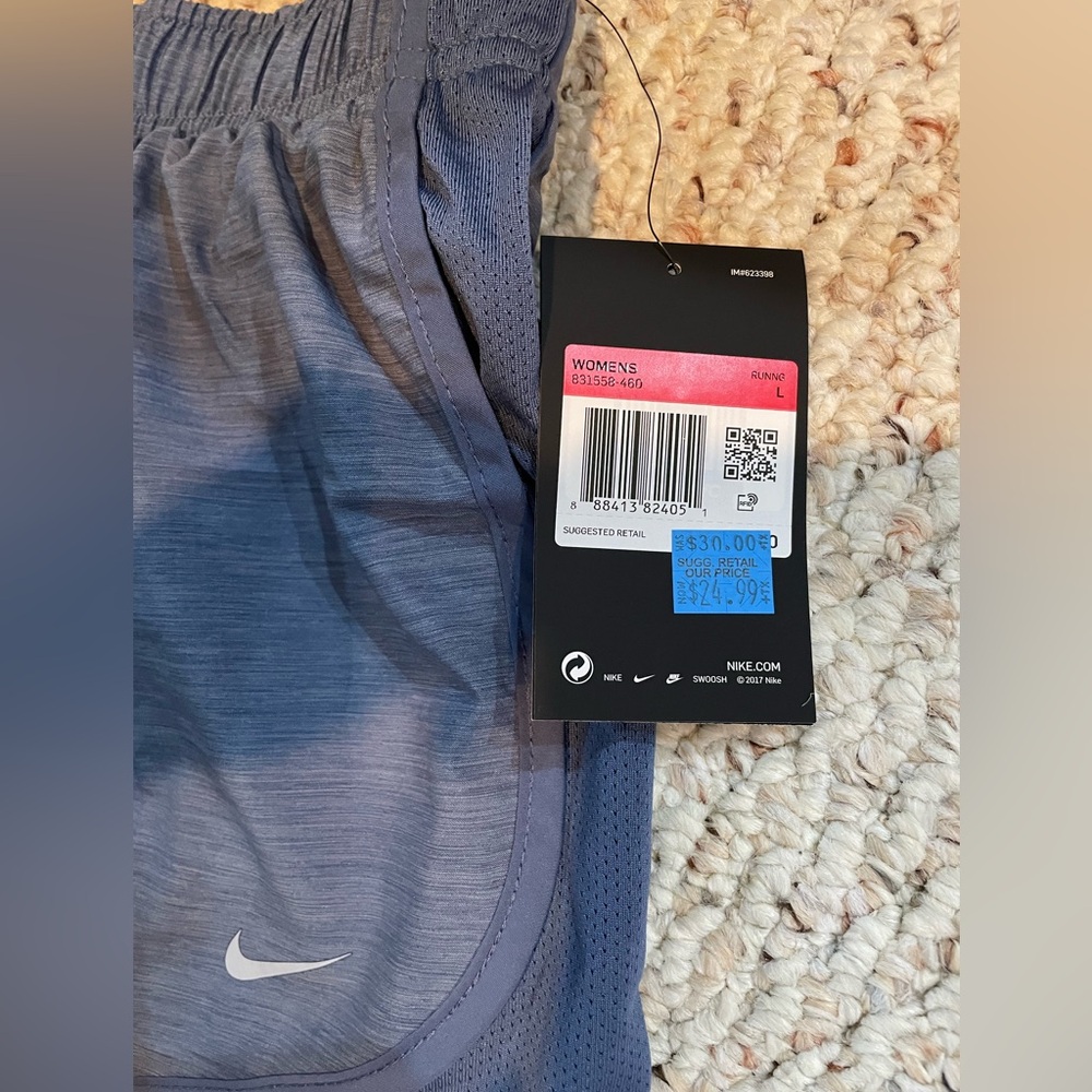 NWT: NIKE RUNNING SHORTS - Picture 2 of 4